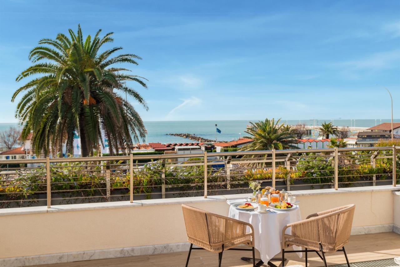 Hotel Excelsior Marina di Massa Eksteriør bilde