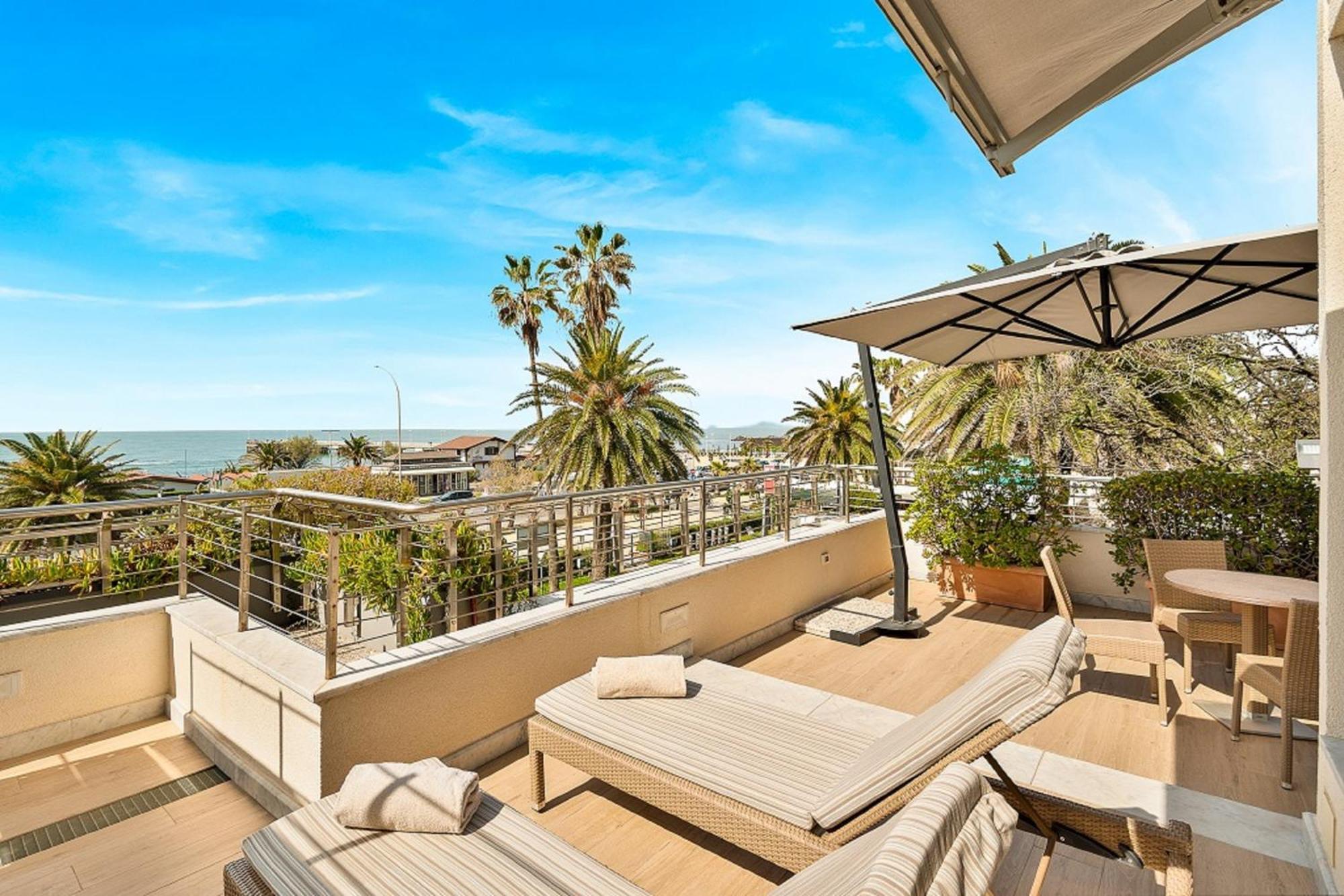 Hotel Excelsior Marina di Massa Eksteriør bilde